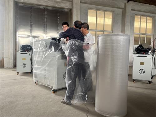 防爆型工业吸尘器打包发货—张家港59博论坛网工业吸尘器_59博论坛网