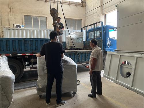 防爆型工业吸尘器打包发货—张家港59博论坛网工业吸尘器_59博论坛网