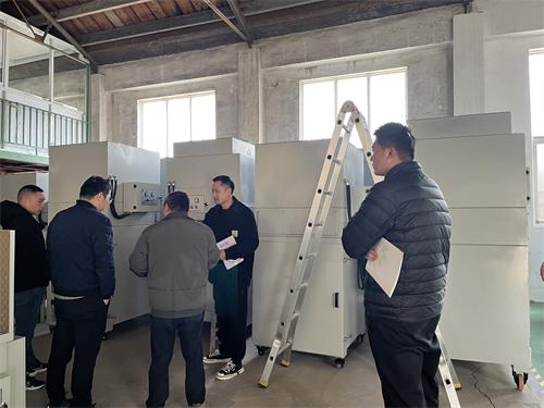 接待新老客户来我司莅临考察——张家港59博论坛网工业_59博论坛网