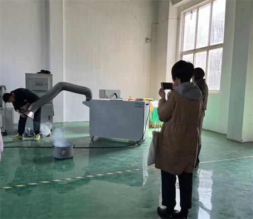 接待新老客户来我司莅临考察——张家港59博论坛网工业_59博论坛网