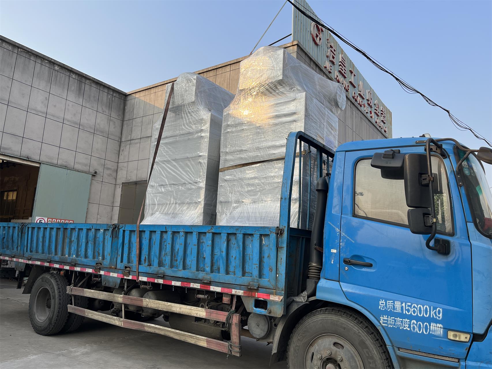 防爆脉冲除尘器、工业吸尘器、脉冲滤筒除尘器、砂轮机除尘器、文丘里湿式除尘器打包发货——59博论坛网工业