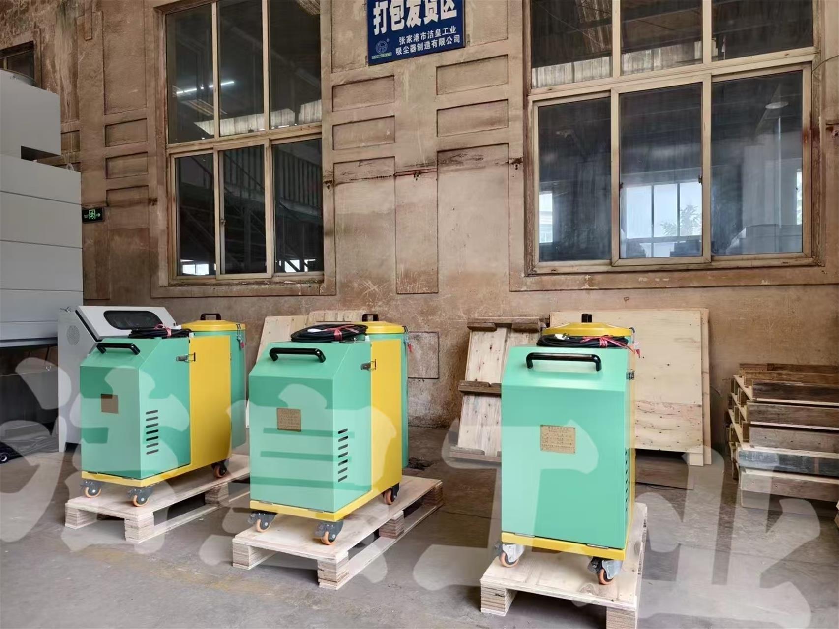 出口至越南的纺织厂专用工业吸尘器打包发货——59博论坛网工业