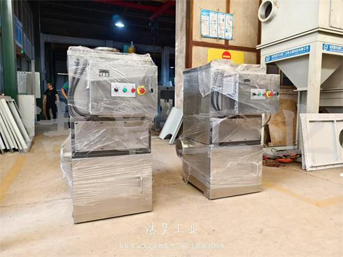 非标定制的脉冲滤筒除尘器打包发货——59博论坛网工业_59博论坛网