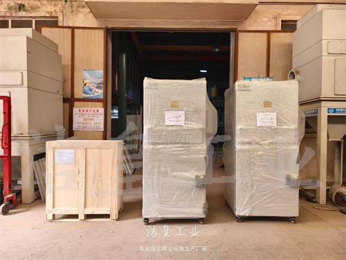 工业吸尘器、脉冲滤筒除尘器打包发货_59博论坛网