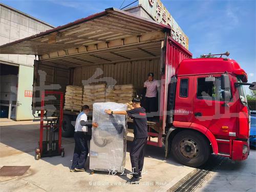 三台非标定制装备打包发货_59博论坛网
