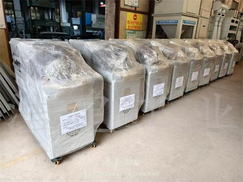 9台脉冲滤筒除尘器发往四川成都_59博论坛网